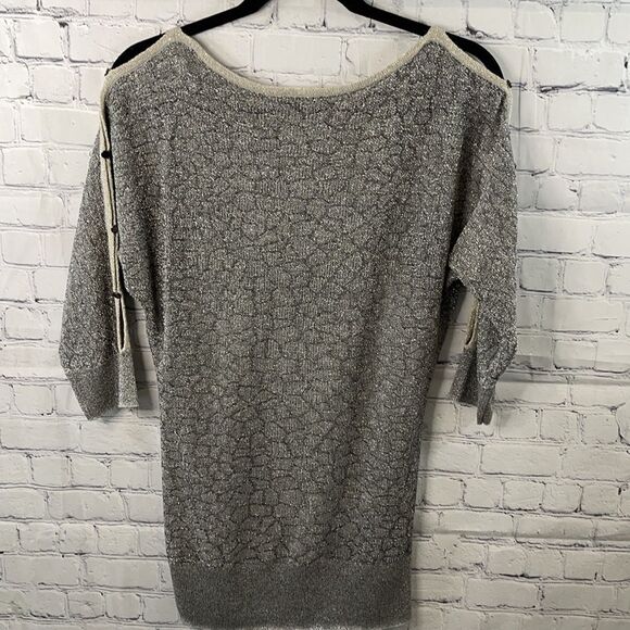 🌟 Caché Tunic Top - Size Small - Gold Metallic Shimmer - Lightweight - Picture 4 of 5